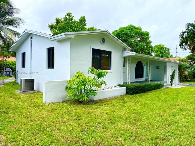 Building Photo - 460 NW 90th St