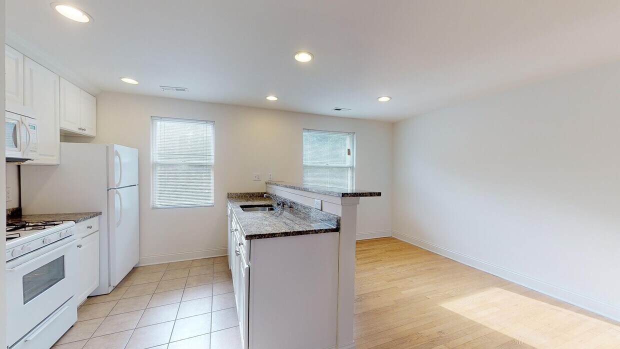 Photo - Rodgers Forge Apartments