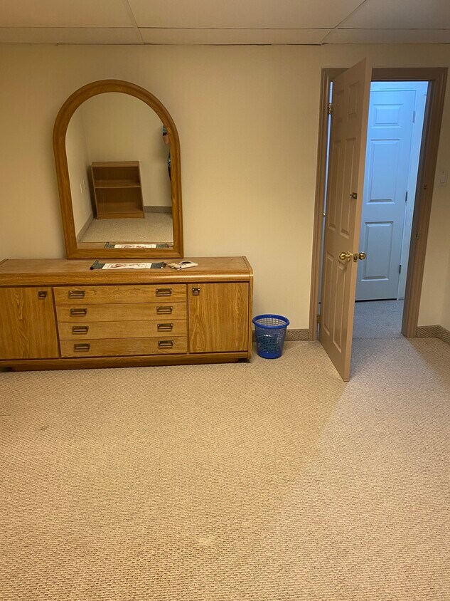 Photo du bâtiment - 1242 Tynegrove Rd