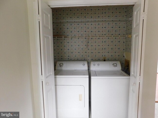 Building Photo - 406 Cobbler Dr