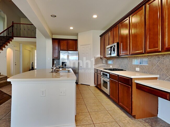 Building Photo - 9862 Gessner Dr