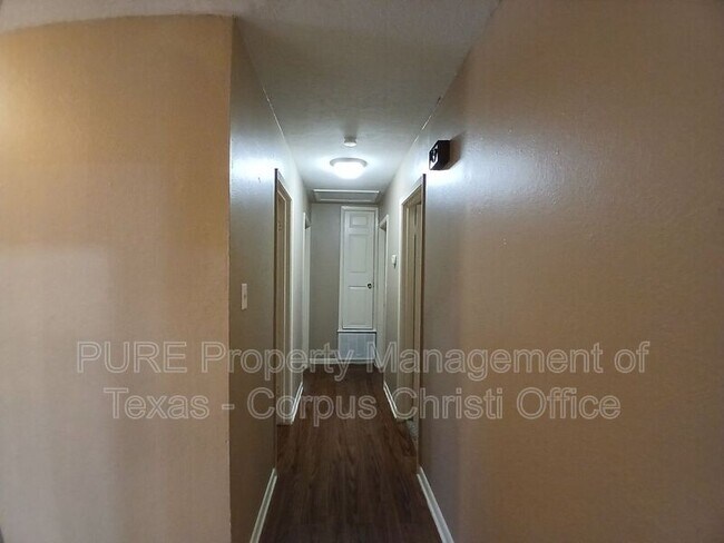 Foto del edificio - 10745 Kingwood Dr