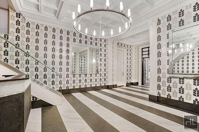 Building Photo - WEST 58 STREET