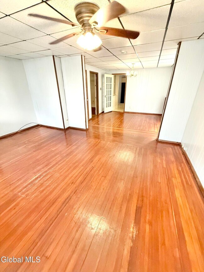 Foto del edificio - 1826 Campbell Ave