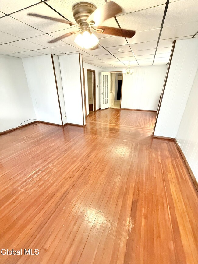 Building Photo - 1826 Campbell Ave
