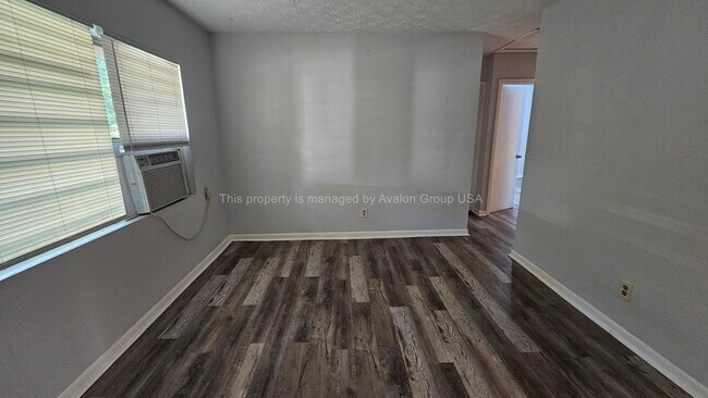 Foto del edificio - 1131 Lake Shore Blvd