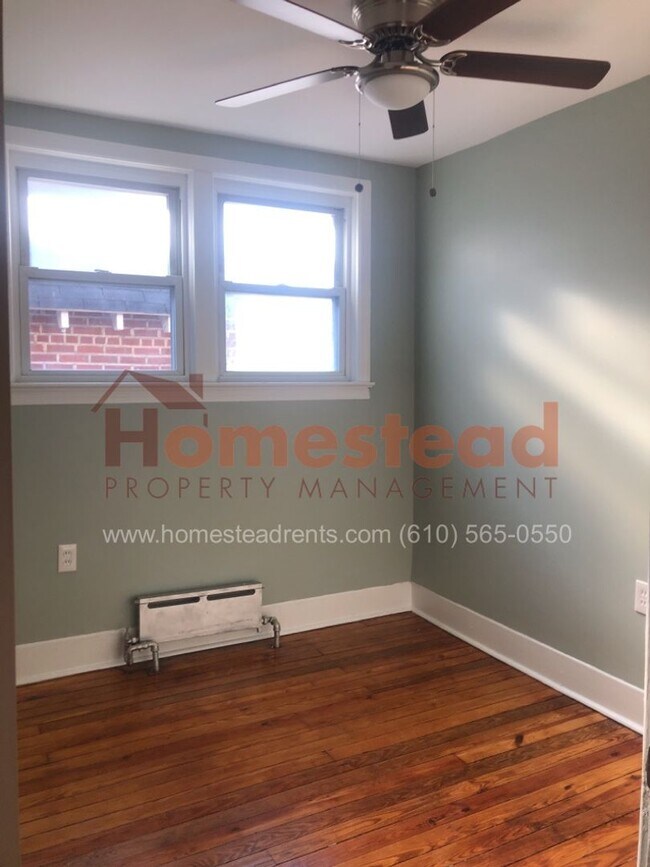Building Photo - 3 BEDROOM LINWOOD HOME!