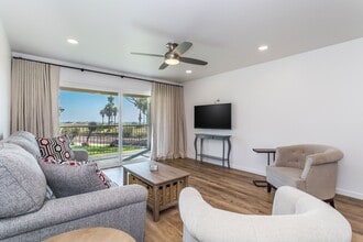 Building Photo - 645 Sunfish Way