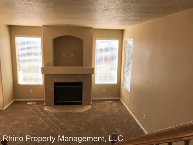 Building Photo - 3 br, 3.5 bath House - 3053 B-1 Sage Loop Dr.