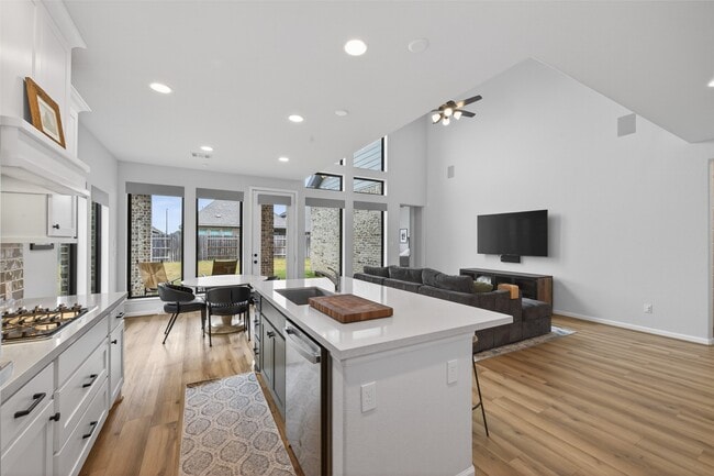 Foto del edificio - 7214 Darting Plover Wy