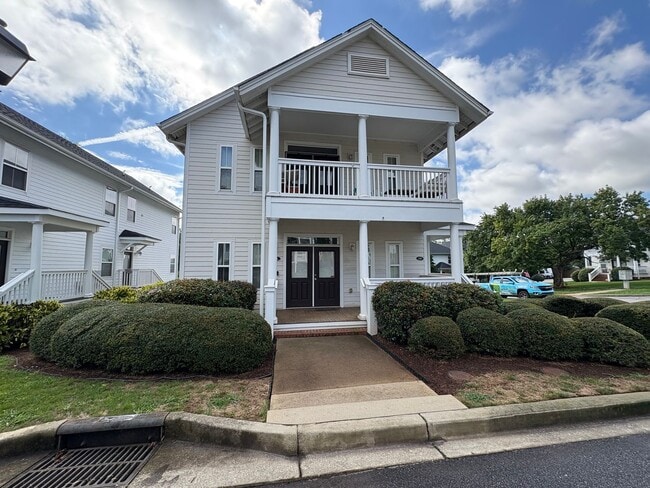 Photo - 3 Bedroom 2 Bath home  a few minutes from Downtown Greenville !!!