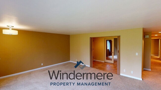 Foto del edificio - 601 Village Way