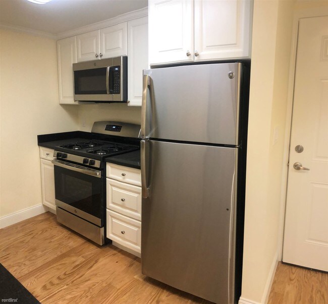 Building Photo - 1 br, 1 bath  - 22 Chauncy St Apt 22B