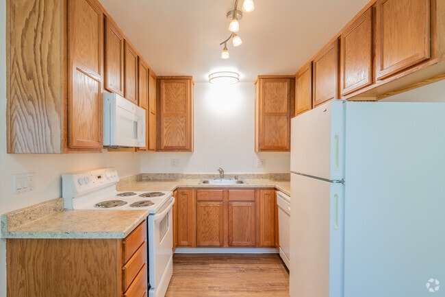 2 BR, 1 BA - Peachwood