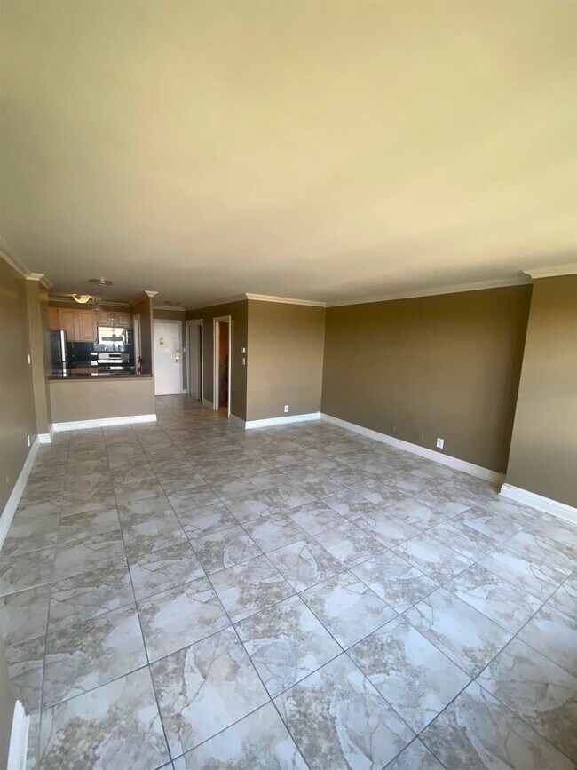 285 Aycrigg Ave Unit 19C, Passaic, NJ 07055 Condo for Rent in Passaic