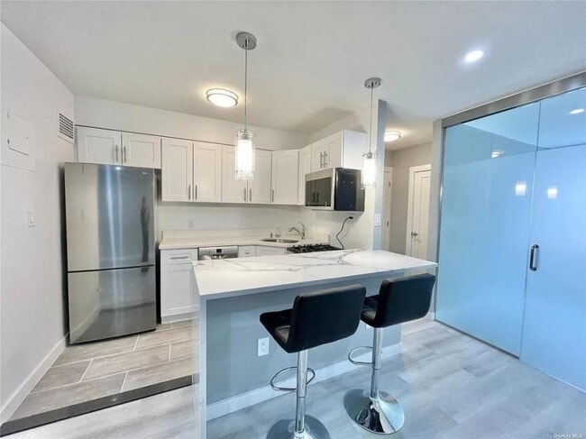 Building Photo - 1 bedroom in NEW YORK NY 10011