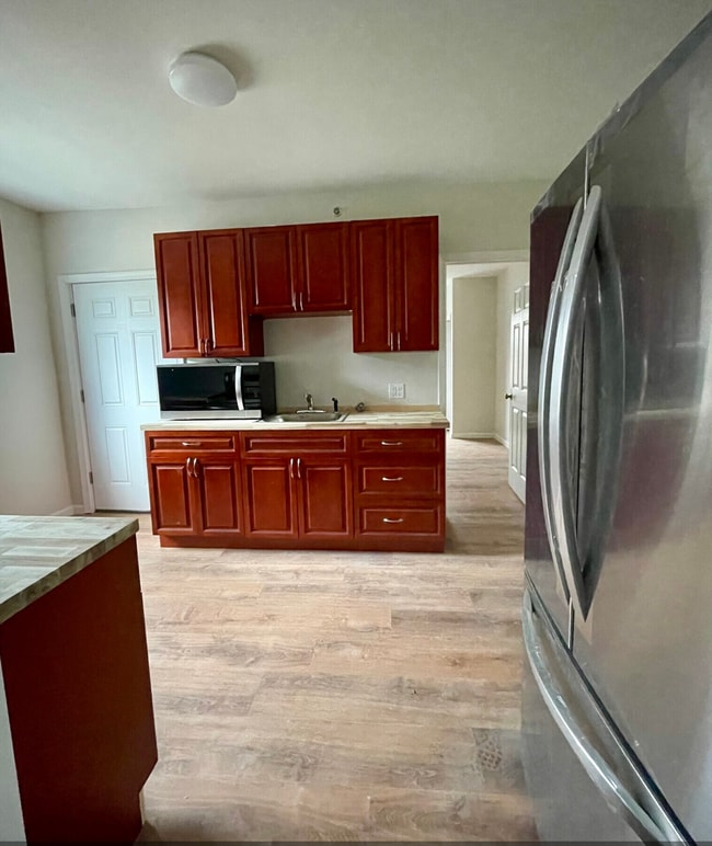 Building Photo - 720 Marion St