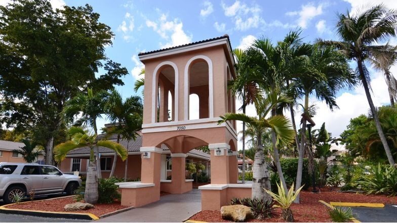 Foto del edificio - 7080 NW 179th St