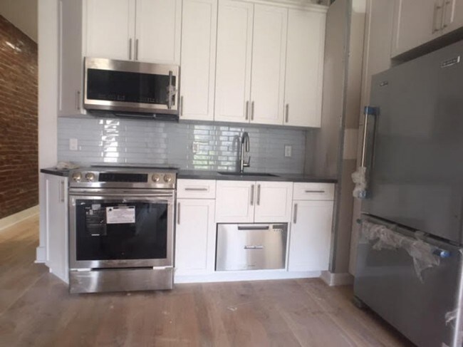 Foto del edificio - 3456 Broadway