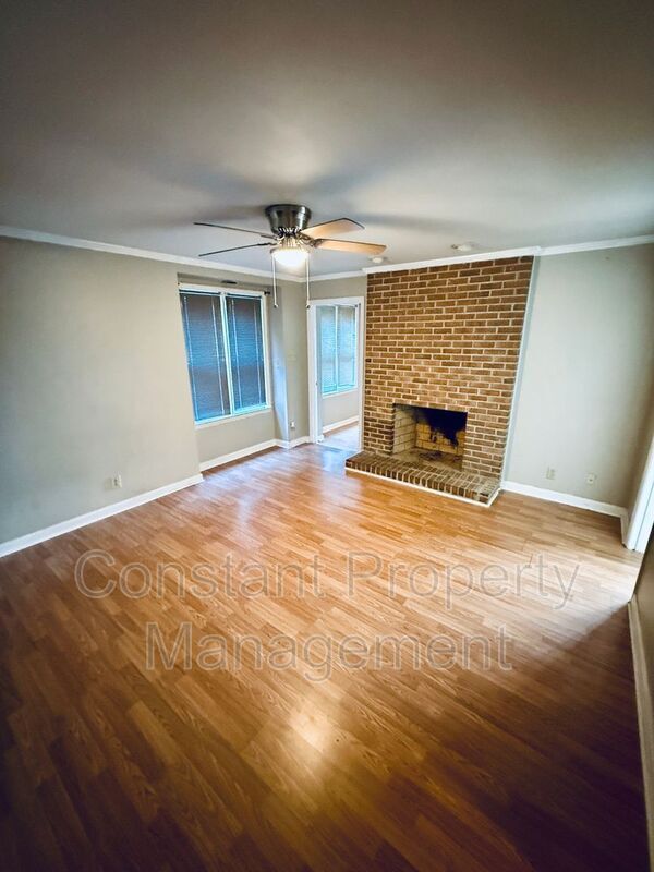 Foto del edificio - 1031 Bond St
