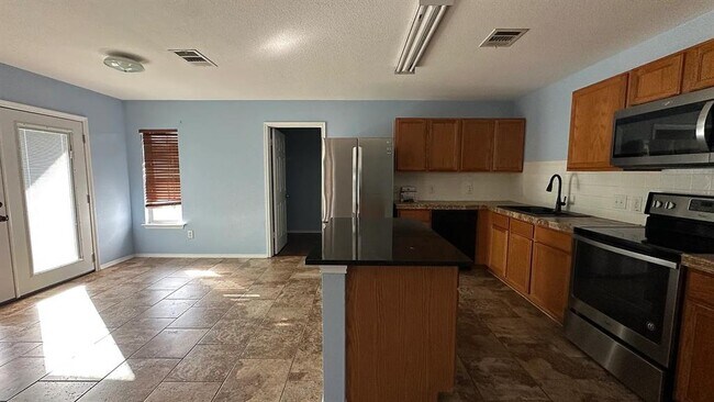 Foto del edificio - 13105 Lofton Cliff Dr