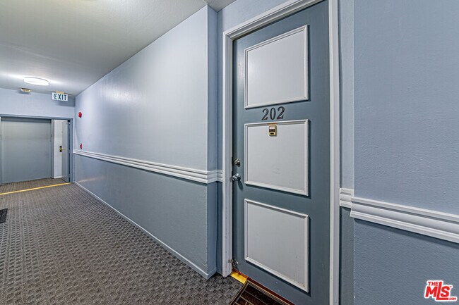 Foto del edificio - 860 S Lucerne Blvd