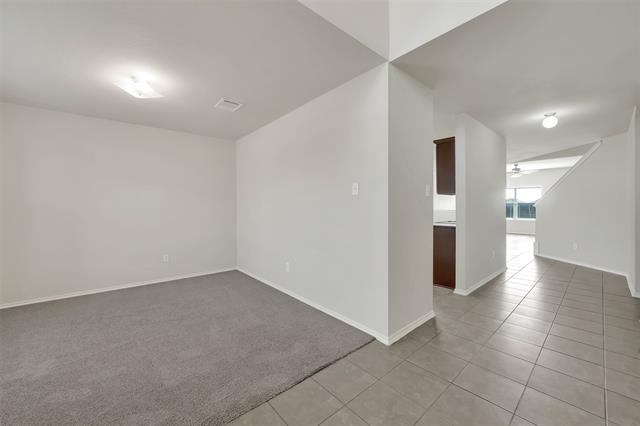 Building Photo - 2133 Meadow View Dr
