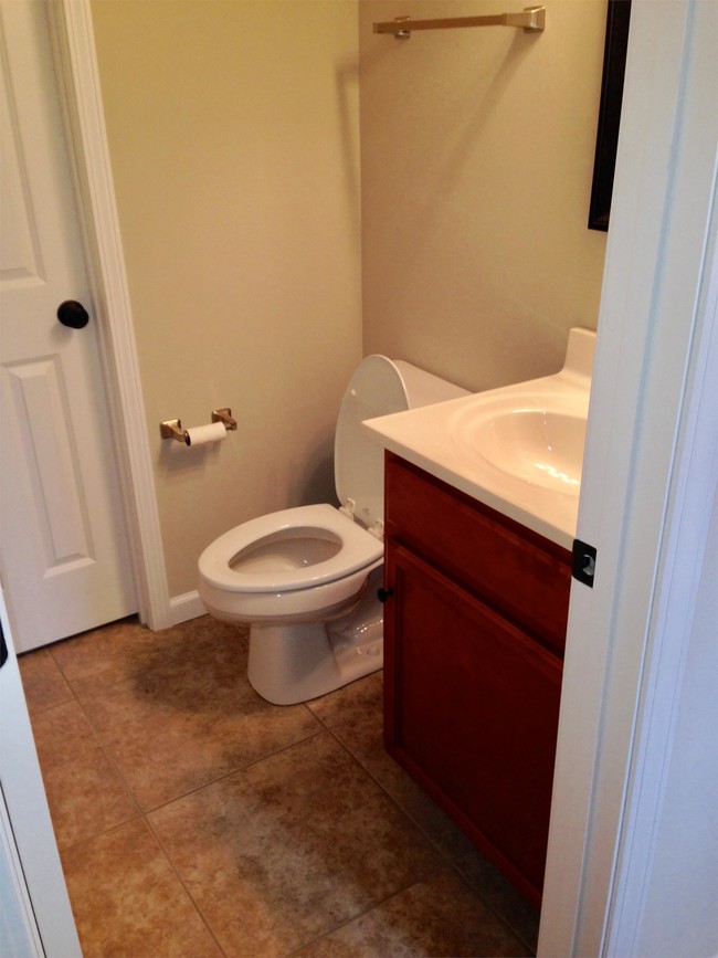Building Photo - 1552 Orchard Dr