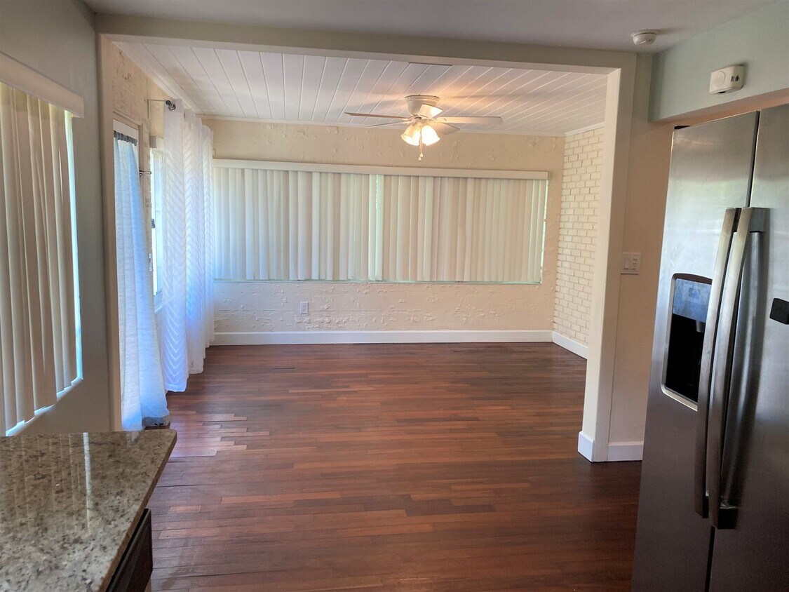 Primary Photo - 2/1 Single Family Home in College Park
