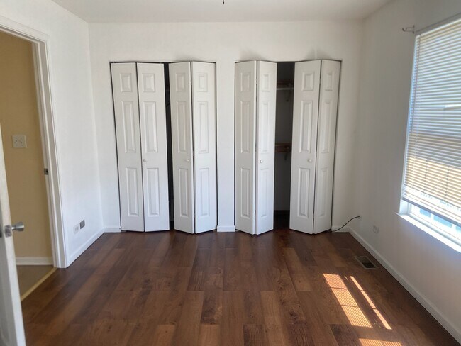 Dormitorio principal - 2605 E Martha Pl