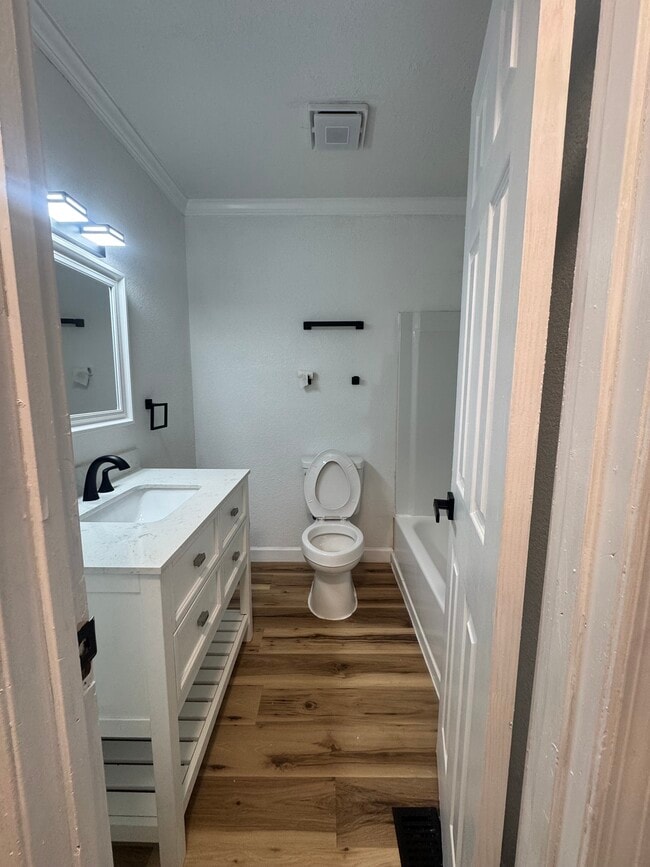 Building Photo - 5129 Arrow Ave