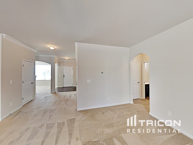 Building Photo - 64 Ledford Way