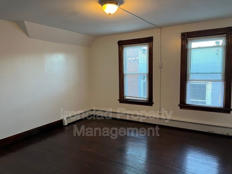 175 Dwight St Unit Floor 3, New Britain, CT 06051 Condo for Rent in New Britain, CT