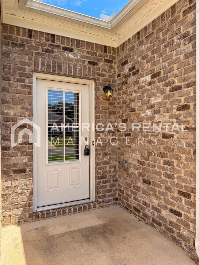 Foto del edificio - Home for Rent in Thorsby, AL!!! Available ...