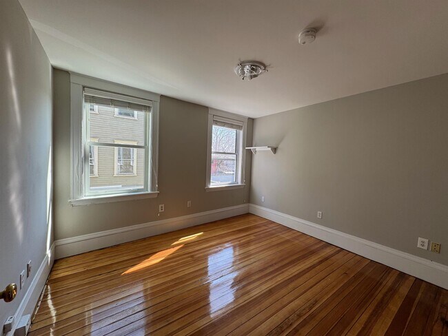 Foto del edificio - 1675 Massachusetts Ave
