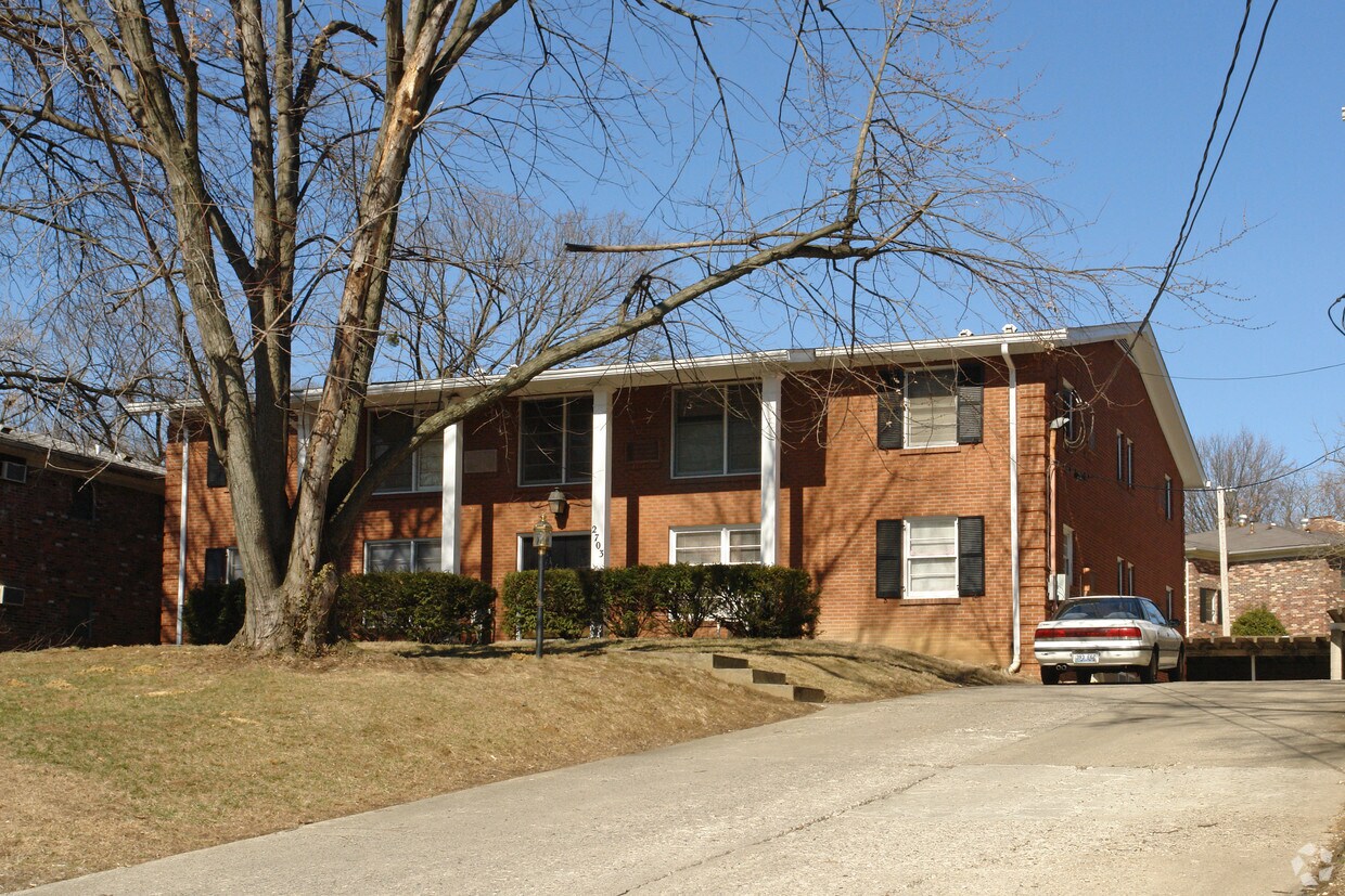 Primary Photo - 2703 Brownsboro Rd