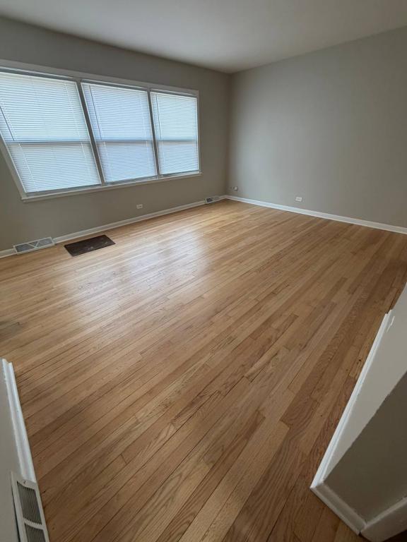 Building Photo - 555 Lynn Ct