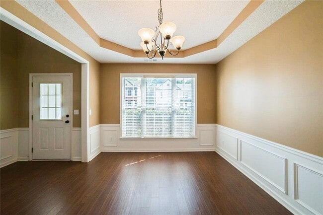 Building Photo - 3495 Ridgefair Dr