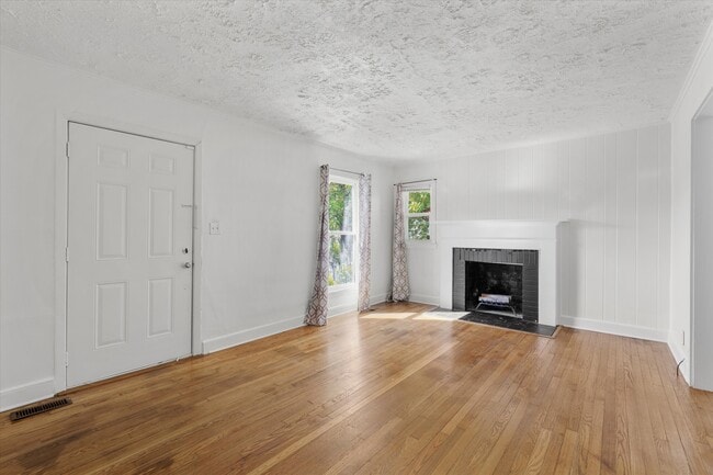 Foto del edificio - 3312 Clearview St