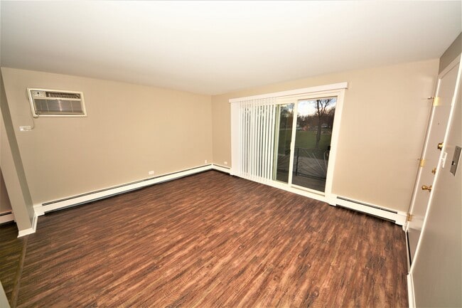 Building Photo - 9422 S 78th Ct