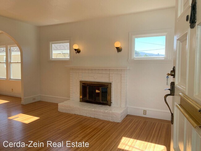 Building Photo - 2 br, 1 bath House - 240 Sunnyside Ave - LU