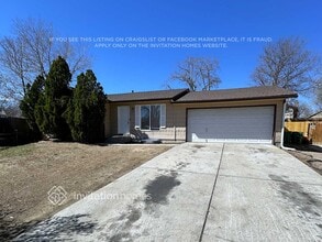 Building Photo - 1621 S Rifle St