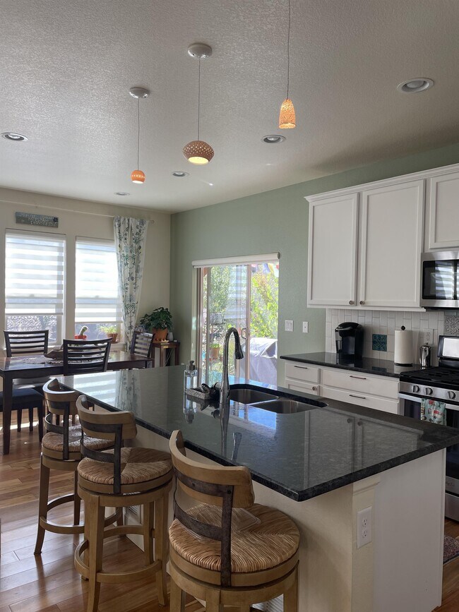 Foto del edificio - 2318 S Orchard Way