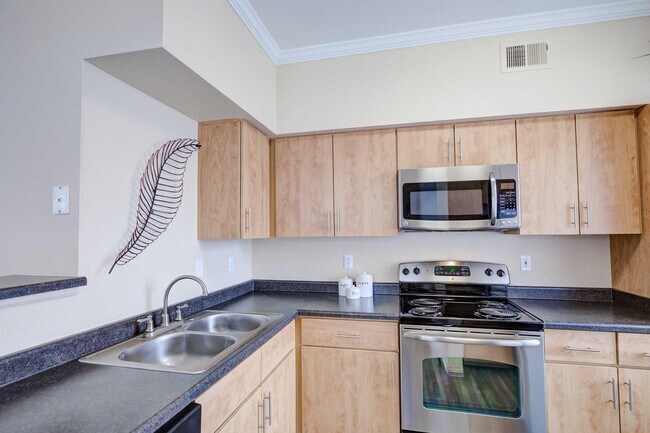 Building Photo - Addison at Cherry Creek