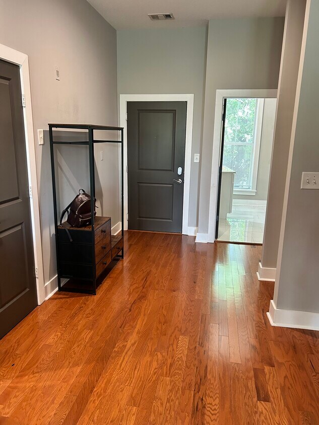 Foto principal - 1195 Milton Ter SE
