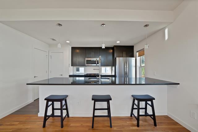 Foto del edificio - 5841 Oram St