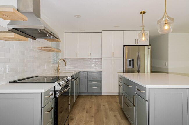 Foto del edificio - Warm and Welcoming 3 Bedroom in Prime Seattle Location