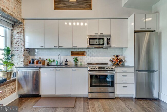 Foto del edificio - 515 N Washington St