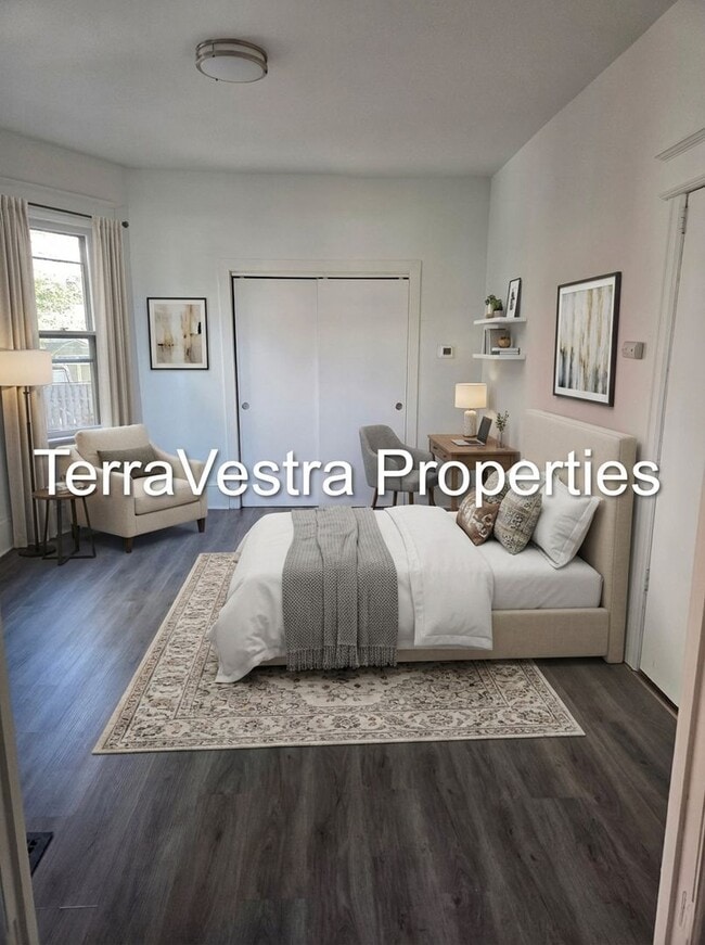 Building Photo - 28 W Madison Ave