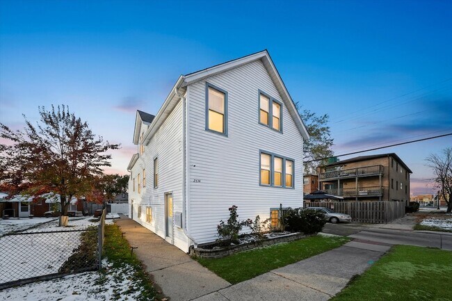 Foto del edificio - 2334 N 74th Ave